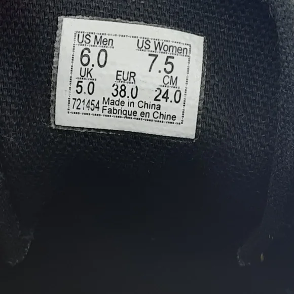 Vans Unisex Tartan Plaid Print Lace Up Skateboard Sneaker. - Picture 10 of 13